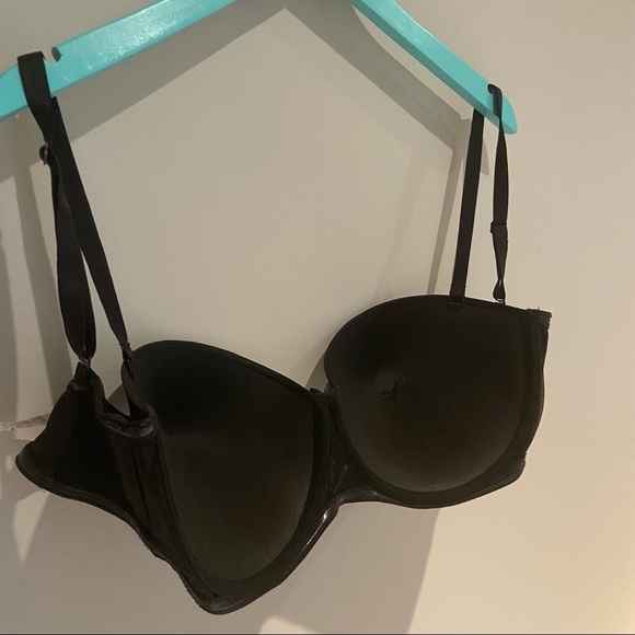 Strapless Pushup Bra with Removable Straps - Picture 3 of 5